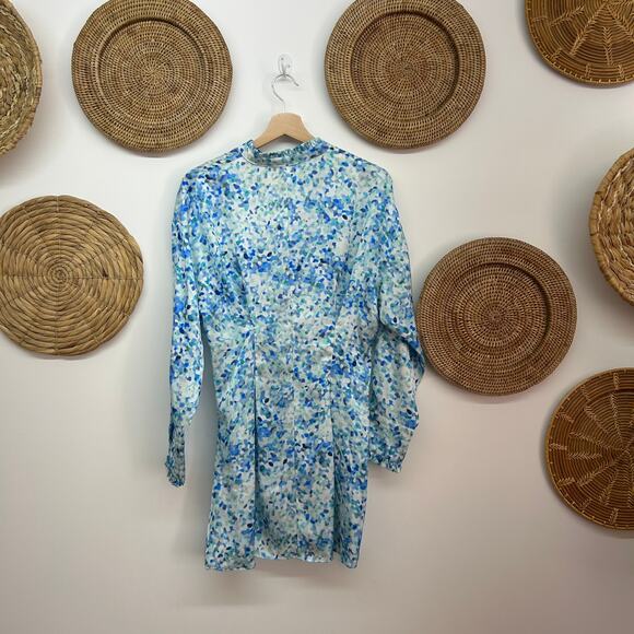 Zara Blue White Satin Long Sleeve Mini Dress Medium V-Neck Pleated Cocktail - Picture 3 of 7